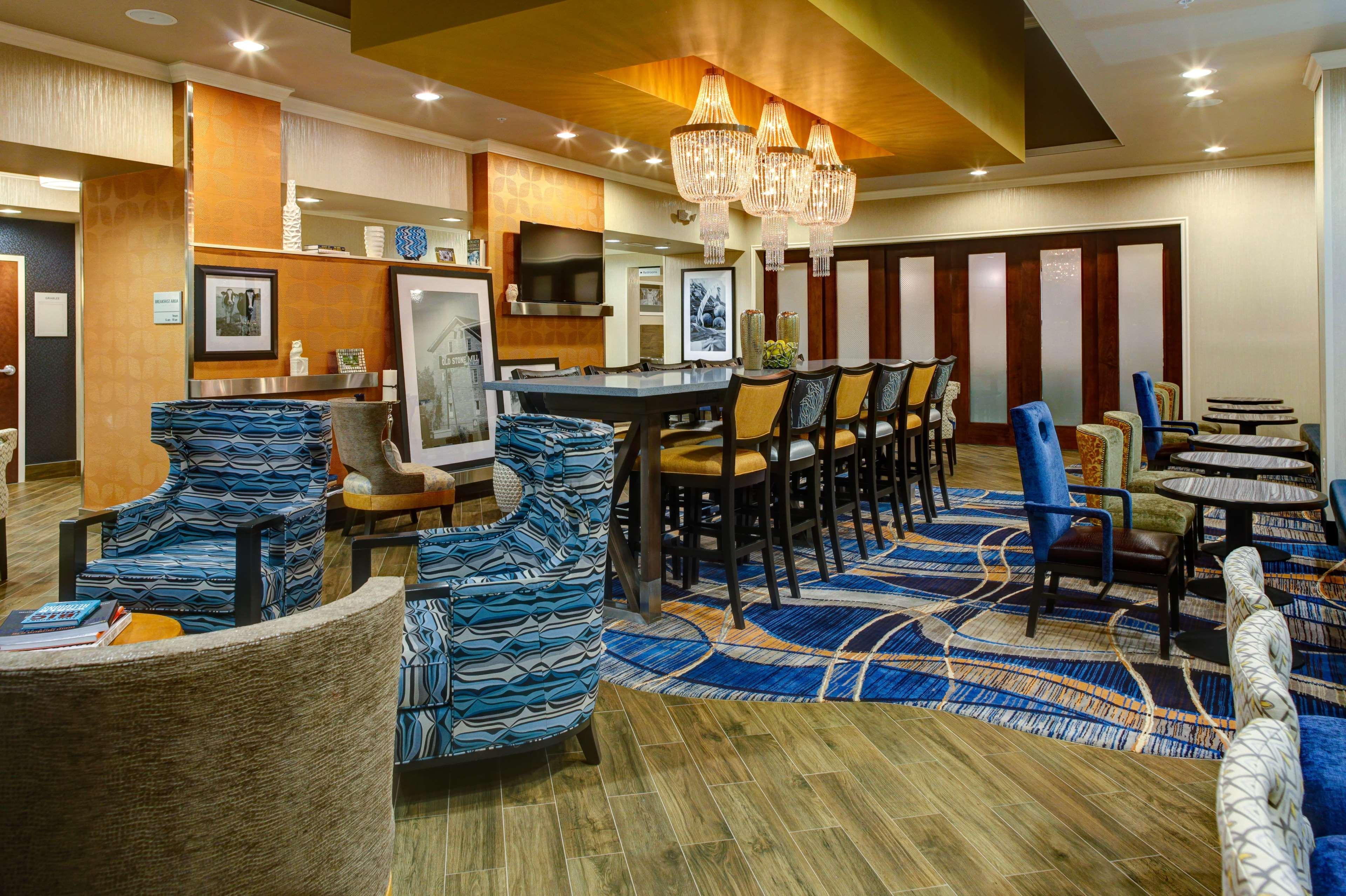Hampton Inn And Suites Columbus, Ms מראה חיצוני תמונה
