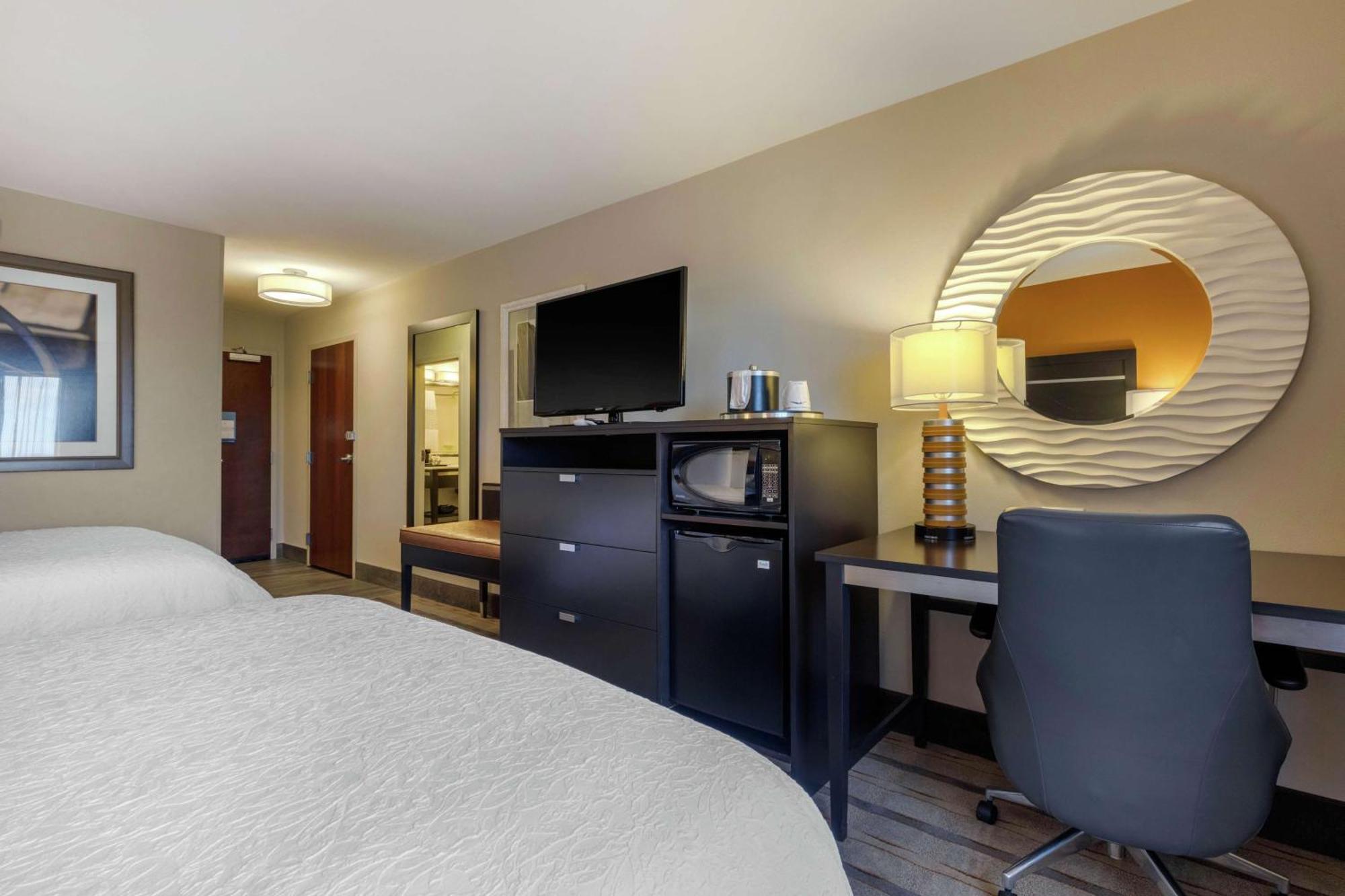 Hampton Inn And Suites Columbus, Ms מראה חיצוני תמונה