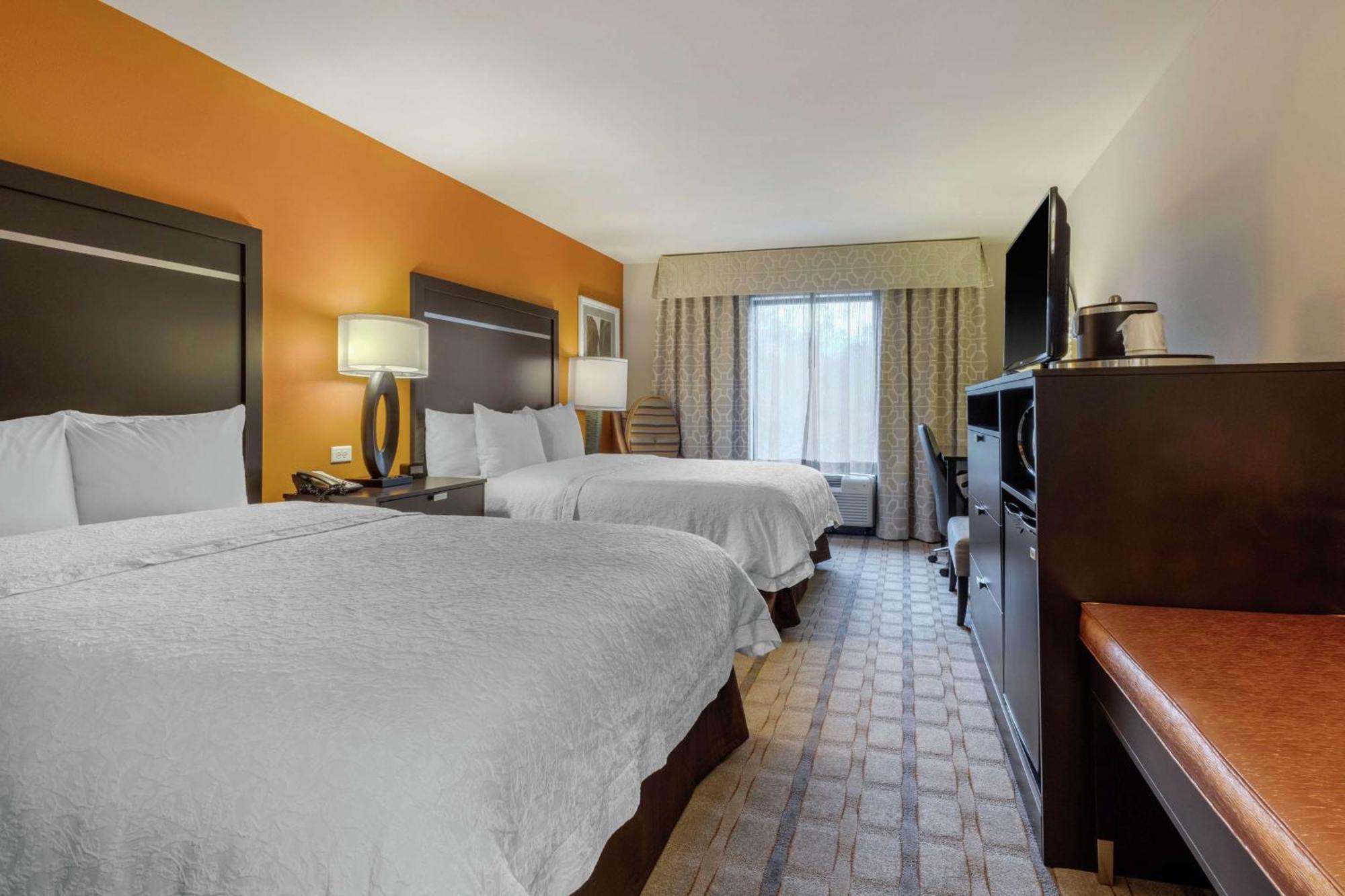 Hampton Inn And Suites Columbus, Ms מראה חיצוני תמונה